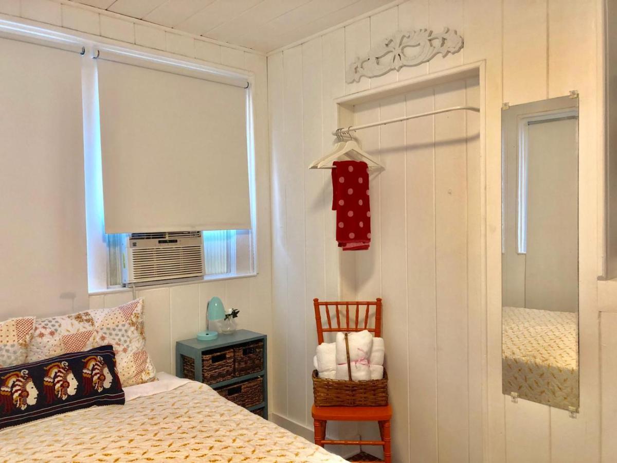 Private Studio With Free Parking Маями Екстериор снимка